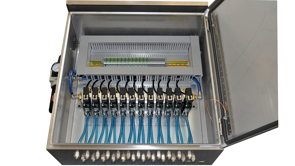 Pharmaceutical bus valve island box